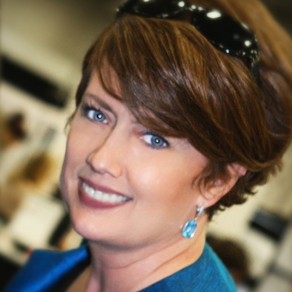 Meet your Posher, Lisa - Picture 1 of 1